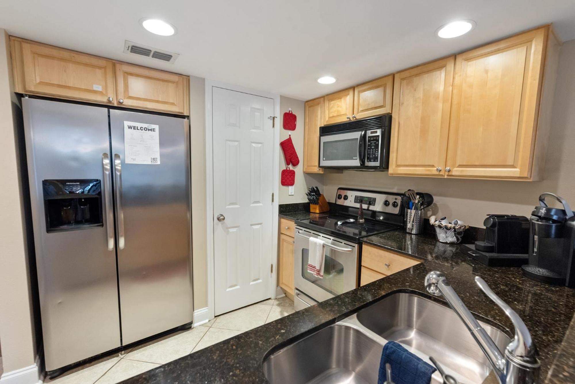 Fun 2 Bed/2 Bath Condo With Pool On Biloxi Beach Kültér fotó